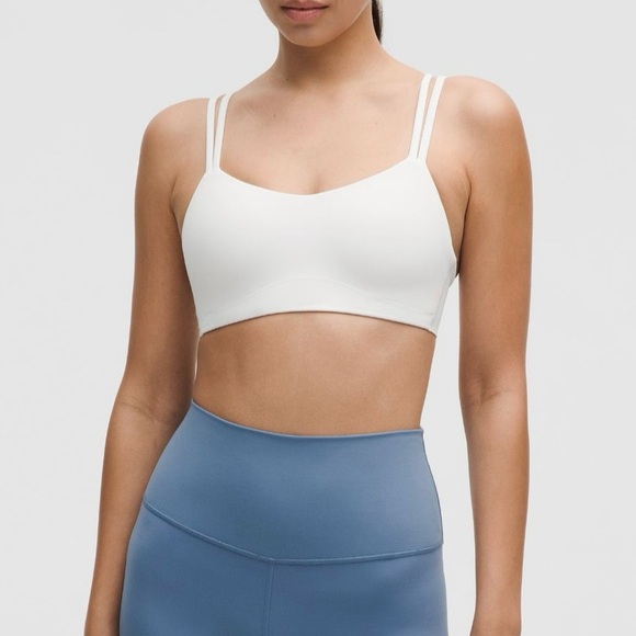 Lululemon “Like a Cloud” Sports Bra - Picture 4 of 5
